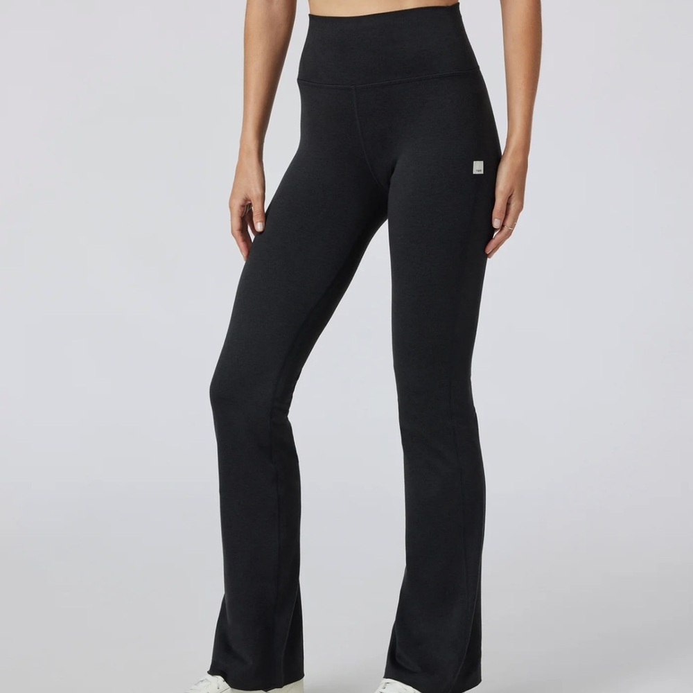 Vuori Halo Slim Flare Black Heather Women's Pants Small